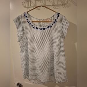 Skies Are Blue White & Blue Patterned Women's Cap-sleeve Blouse (Size M)